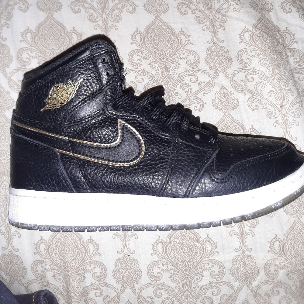 Air Jordan 1 Retro OG GS "City of Flight" Size 5Y
